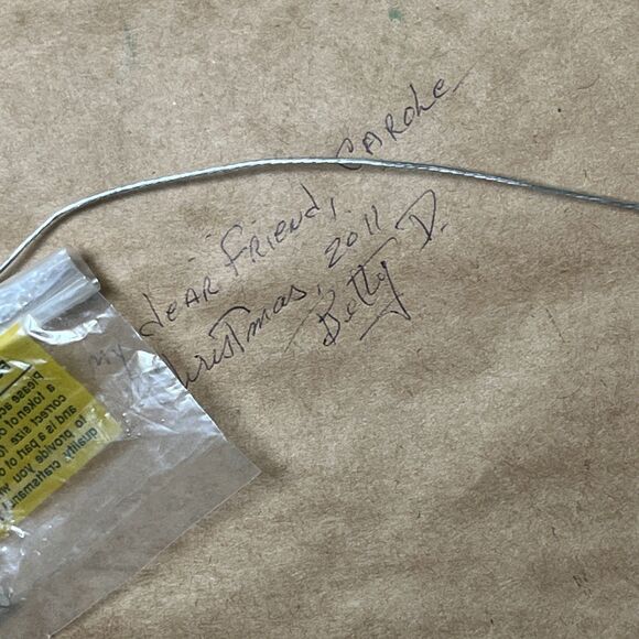 Vintage Christmas Cat In Gift Box W/ Cats On It Framed Cross Stitch 10”x10” - Picture 5 of 6